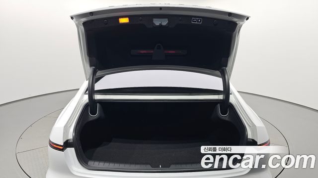 Hyundai Grandeur (GN7) 2,5 Gasoline 2WD Calligraphy 2026 — фото 39