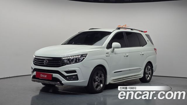 KG Mobility (SsangYong) Korando Turismo 4WD Extreme Sport 9-Seater