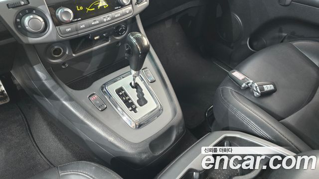 KG Mobility (SsangYong) Korando Turismo 4WD Extreme Sport 9-Seater 2018 — фото 9