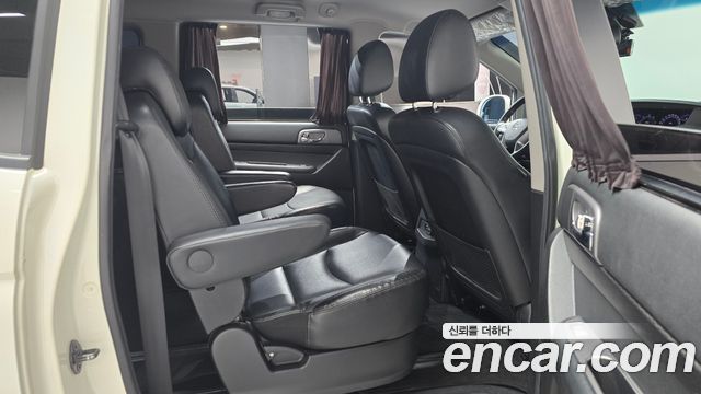KG Mobility (SsangYong) Korando Turismo 4WD Extreme Sport 9-Seater 2018 — фото 11