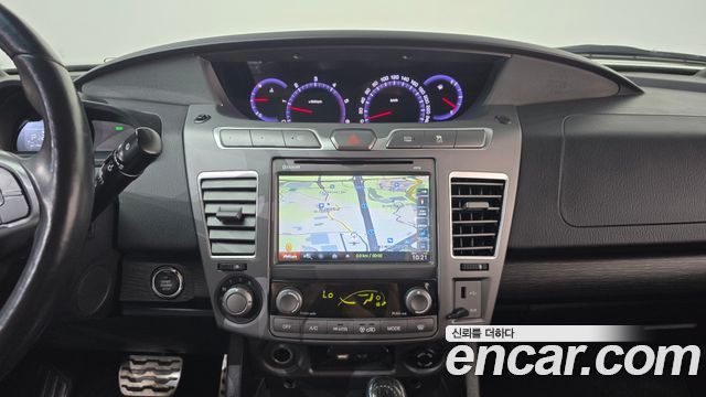 KG Mobility (SsangYong) Korando Turismo 4WD Extreme Sport 9-Seater 2018 — фото 13