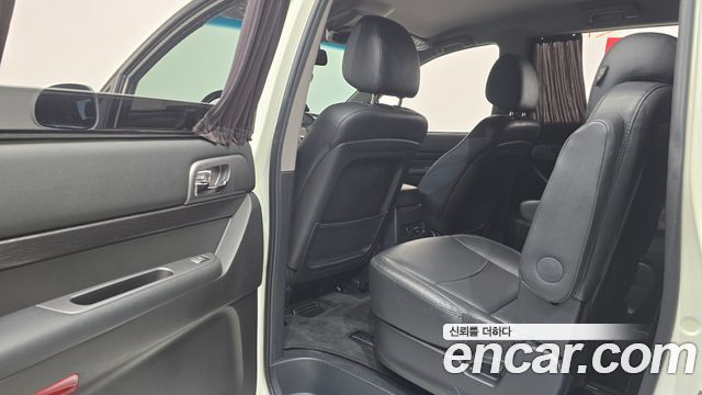 KG Mobility (SsangYong) Korando Turismo 4WD Extreme Sport 9-Seater 2018 — фото 30