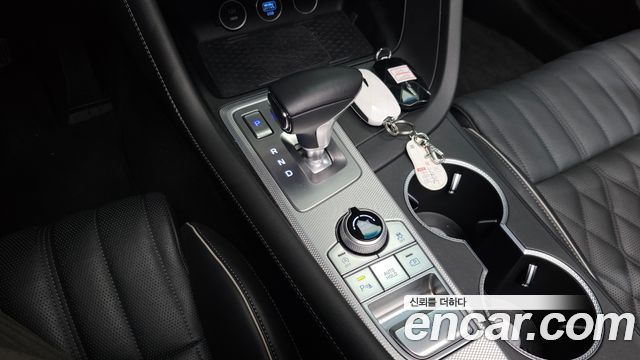 Genesis G70 Gasoline 2.5T 4WD 2024 — фото 9