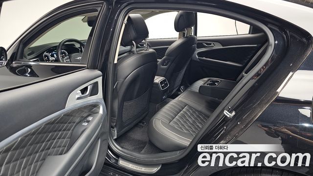 Genesis G70 Gasoline 2.5T 4WD 2024 — фото 12