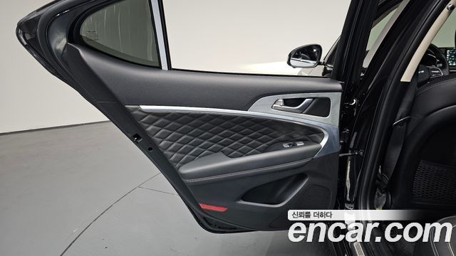 Genesis G70 Gasoline 2.5T 4WD 2024 — фото 25