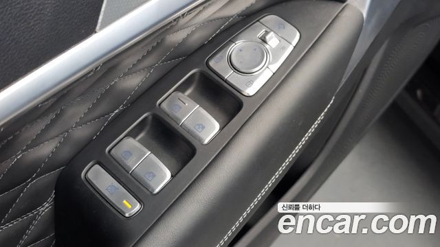 Genesis G70 Gasoline 2.5T 4WD 2024 — фото 29