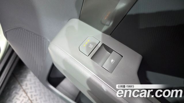 Kia EV3 Long Range 2WD Earth 2025 — фото 29