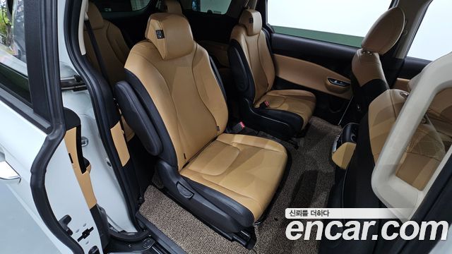 Kia Carnival (IV) Diesel 9-Seater Prestige 2023 — фото 11