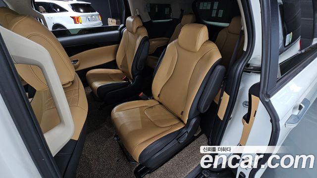 Kia Carnival (IV) Diesel 9-Seater Prestige 2023 — фото 12