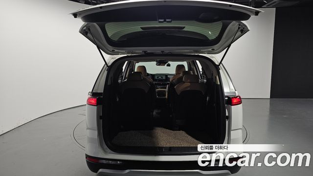 Kia Carnival (IV) Diesel 9-Seater Prestige 2023 — фото 20