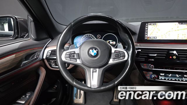 BMW 5 Series (G30) 530i xDrive M Sport Package Plus 2019 — фото 13