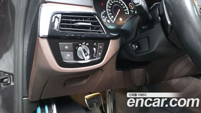 BMW 5 Series (G30) 530i xDrive M Sport Package Plus 2019 — фото 27
