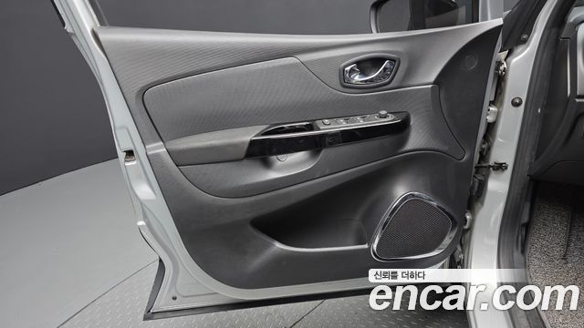 Renault Korea QM3 RE 2015 — фото 24