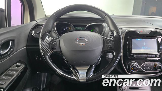 Renault Korea QM3 RE 2015 — фото 13