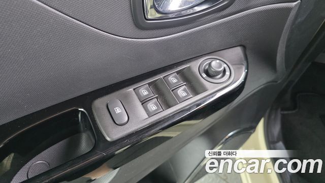 Renault Korea QM3 RE 2015 — фото 17