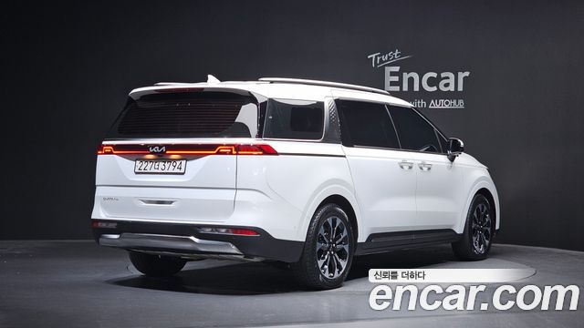 Kia Carnival (IV) Gasoline 9-Seater Noblesse 2023 — фото 2