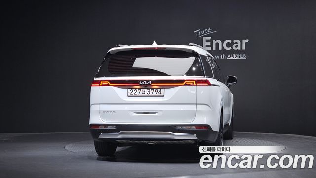 Kia Carnival (IV) Gasoline 9-Seater Noblesse 2023 — фото 4