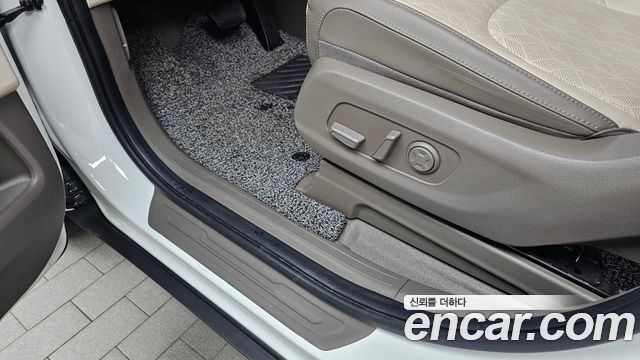 Kia Carnival (IV) Gasoline 9-Seater Noblesse 2023 — фото 18