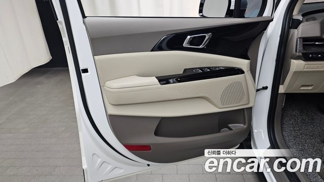 Kia Carnival (IV) Gasoline 9-Seater Noblesse 2023 — фото 24