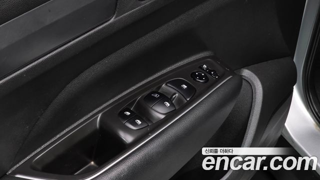 Renault Korea QM6 Gasoline 2WD LE 2019 — фото 20