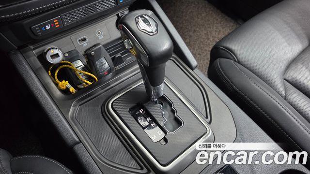 KG Mobility (SsangYong) Rexton Sports Khan Diesel 2.2 4WD Professional X (5-Link) 2019 — фото 9