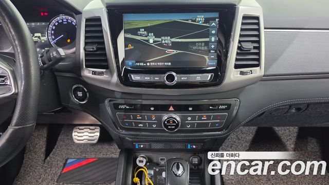 KG Mobility (SsangYong) Rexton Sports Khan Diesel 2.2 4WD Professional X (5-Link) 2019 — фото 13