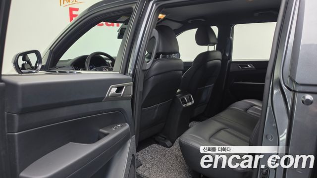 KG Mobility (SsangYong) Rexton Sports Khan Diesel 2.2 4WD Professional X (5-Link) 2019 — фото 16