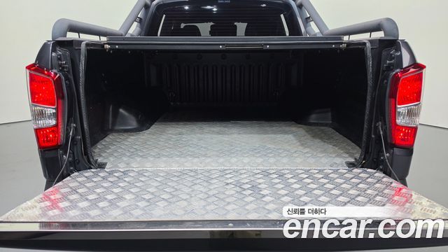 KG Mobility (SsangYong) Rexton Sports Khan Diesel 2.2 4WD Professional X (5-Link) 2019 — фото 19