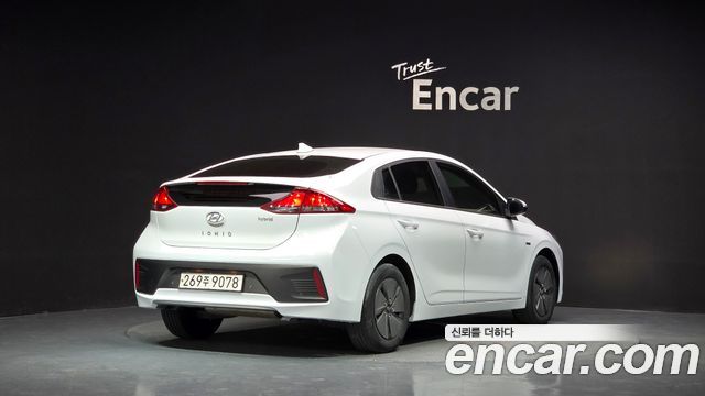 Hyundai Ioniq Hybrid 1.6 HEV I 2020 — фото 2