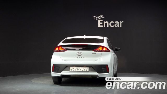 Hyundai Ioniq Hybrid 1.6 HEV I 2020 — фото 4