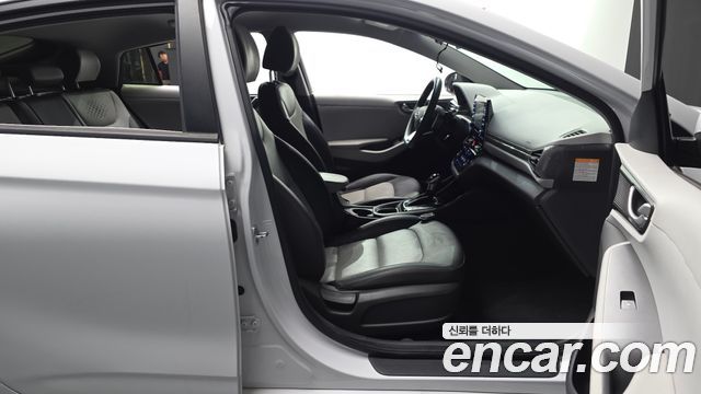 Hyundai Ioniq Hybrid 1.6 HEV I 2020 — фото 26