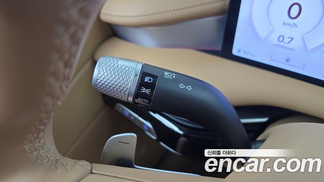 Genesis G80 (RG3) Gasoline 2.5 Turbo 2WD 2025 — фото 30