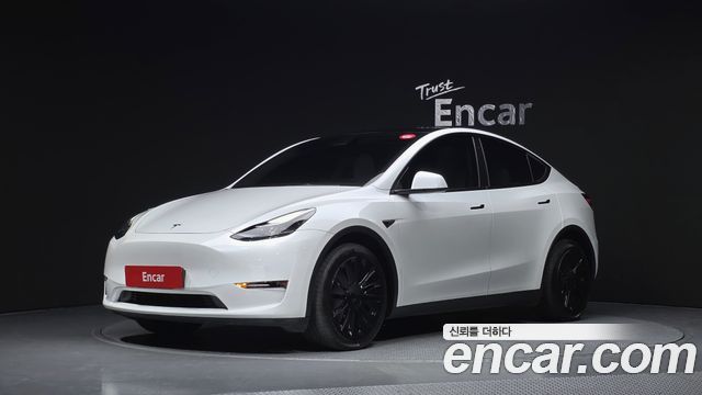 Tesla Model Y Long Range AWD 2022 — фото 1