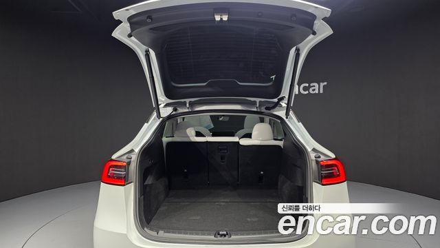 Tesla Model Y Long Range AWD 2022 — фото 19