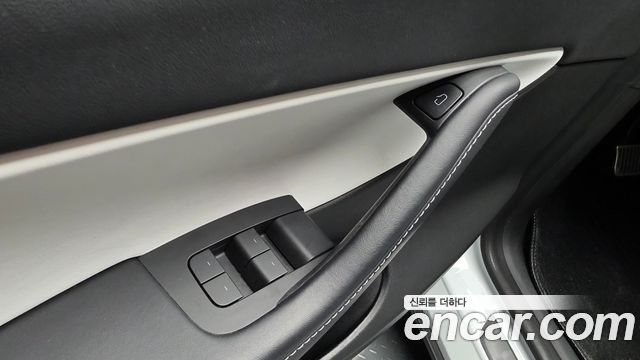 Tesla Model Y Long Range AWD 2022 — фото 29
