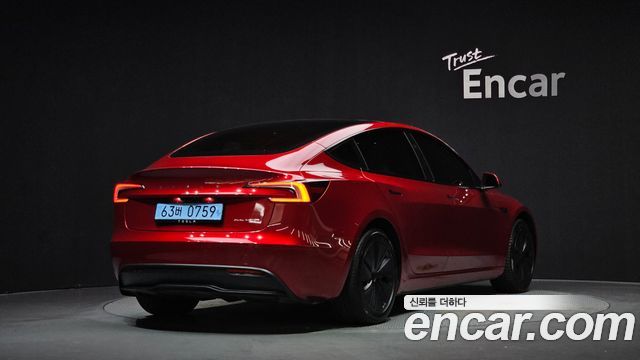 Tesla Model 3 Long Range AWD 2024 — фото 2