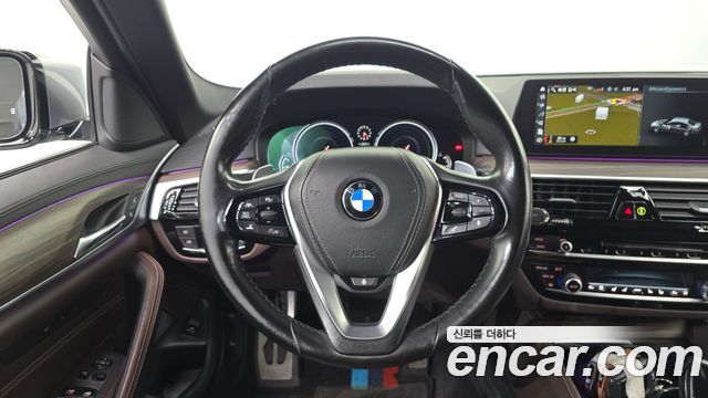 BMW 5 Series (G30) 520d xDrive M Sport Package Plus 2018 — фото 13
