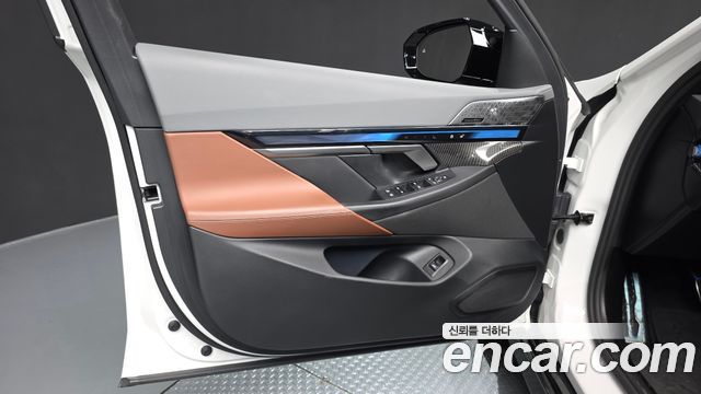 BMW i5 (G60) M60 xDrive 2024 — фото 30