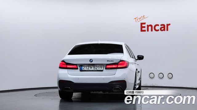 BMW 5 Series (G30) 520i M Sport 2022 — фото 4