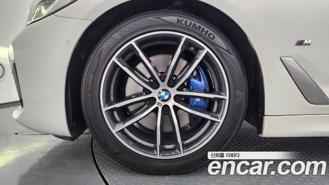 BMW 5 Series (G30) 520i M Sport 2022 — фото 5