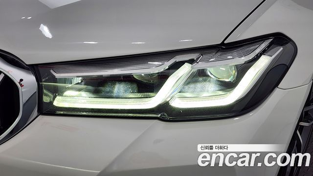 BMW 5 Series (G30) 520i M Sport 2022 — фото 28