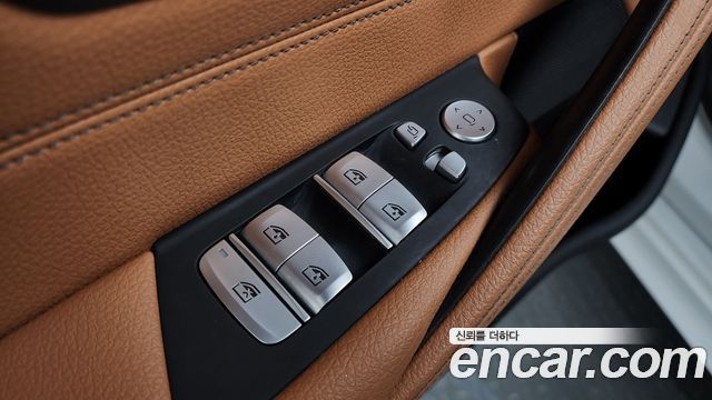 BMW 5 Series (G30) 520i M Sport 2022 — фото 40