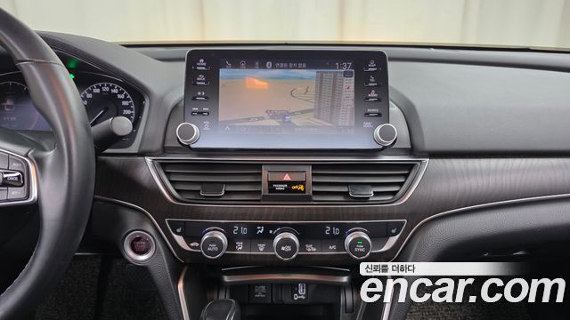 Honda Accord (X) 1.5 Turbo 2018 — фото 13