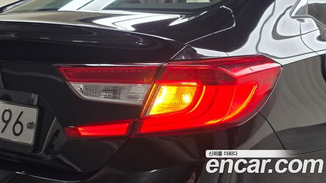 Honda Accord (X) 1.5 Turbo 2018 — фото 23