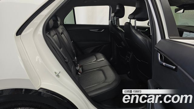Kia Niro Signature 2022 — фото 12