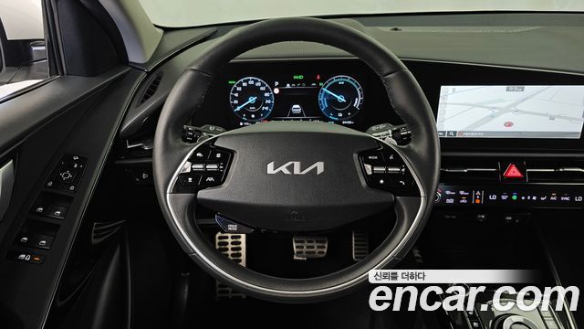 Kia Niro Signature 2022 — фото 13