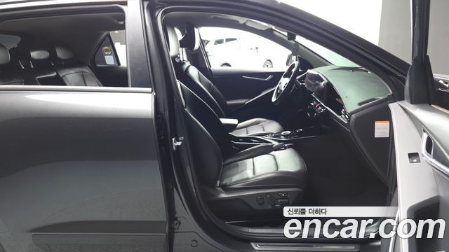 Kia Niro EV Earth 2024 — фото 26