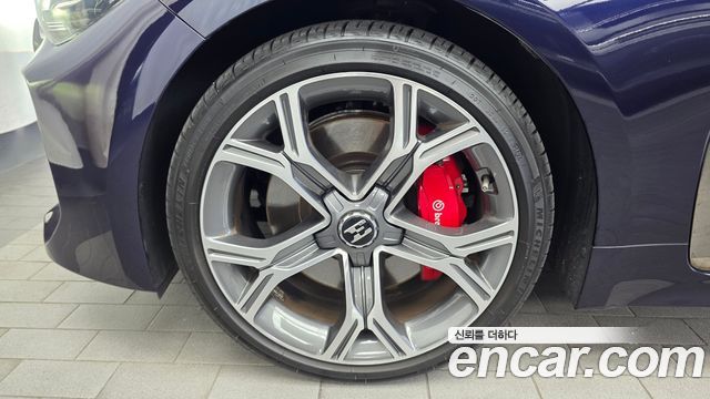 Kia Stinger 3.3 Turbo 2WD GT 2020 — фото 5