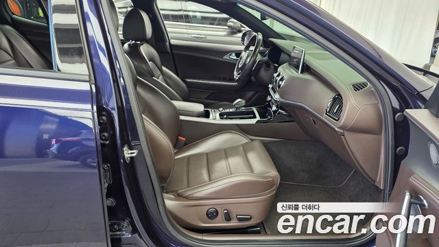 Kia Stinger 3.3 Turbo 2WD GT 2020 — фото 11