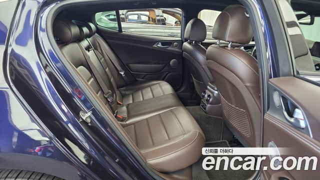 Kia Stinger 3.3 Turbo 2WD GT 2020 — фото 12